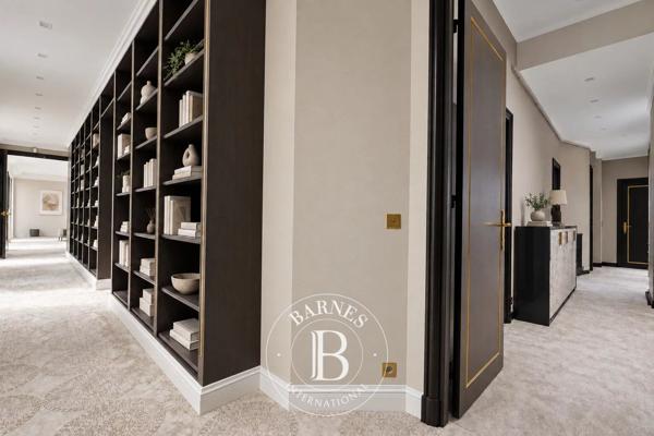 Paris 16ème, Appartement  335 m² à vendre