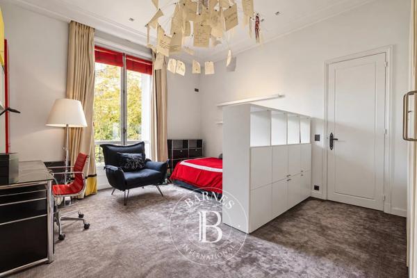 Paris 16ème, Appartement  335 m² à vendre