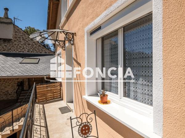 À vendre Maison 4 pièces 77 m² - Villefranche-de-panat 12430