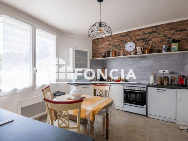 À vendre Maison 4 pièces 77 m² - Villefranche-de-panat 12430