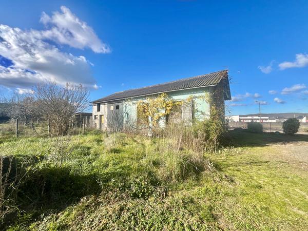 Maison PLAINE DE NAY 5 pièce(s) 120 m2 + 54 m2 combles - Terrain 2013 m2 + dépendance