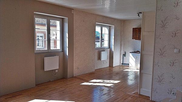 Vente                                                      Appartement
                        
                     3 pièces                      67 m2                     à Raon-l'Étape