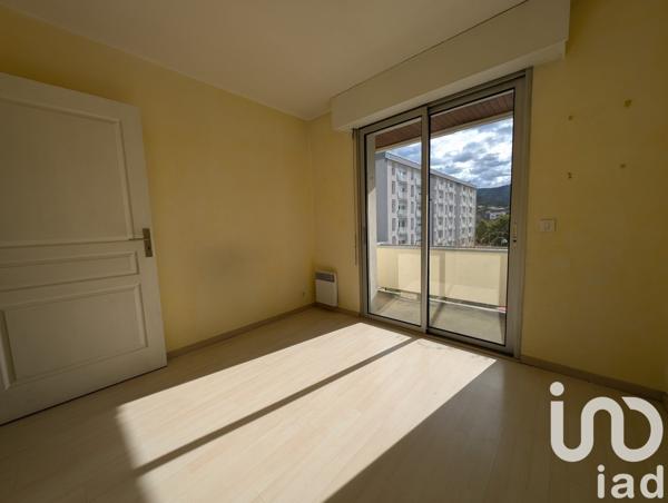 Duplex 4 pièces de 63 m² à Oyonnax (01100)