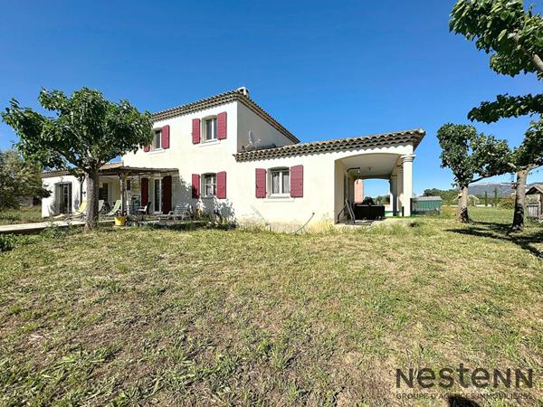 Villa Trets 6 pièce(s) 175 m2 sur 10000 m2 de terrain avec chambre en rdc