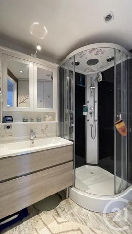 Appartement T4 à vendre  4 pièces - 65,62 m2 RUMILLY - 74