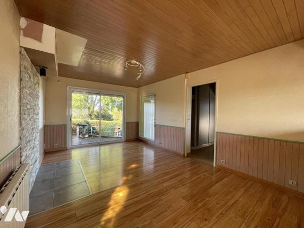 Maison d'habitation offrant environ 72 m² habitables sur un terrain de 640 m².