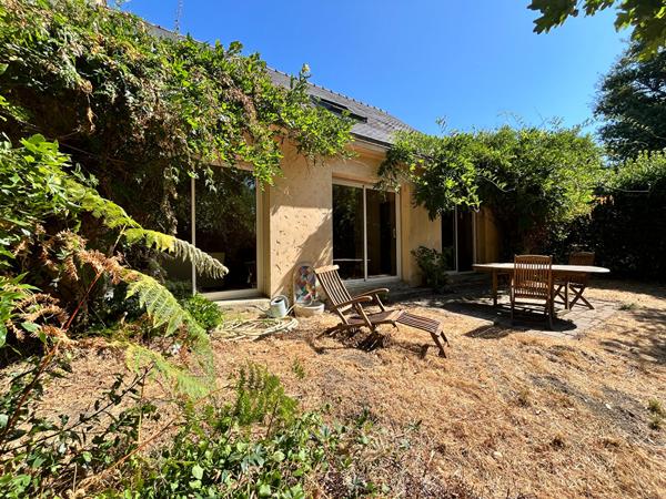 Maison 7 pièces, 5 chambres à vendre à Arradon, proche centre et mer