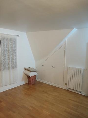 Maison à BONDY, 93140 - 7 pièces 184m²