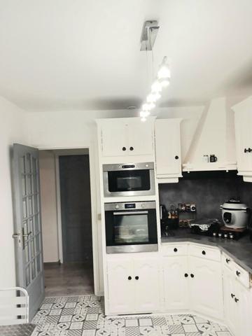 Maison à BONDY, 93140 - 7 pièces 184m²