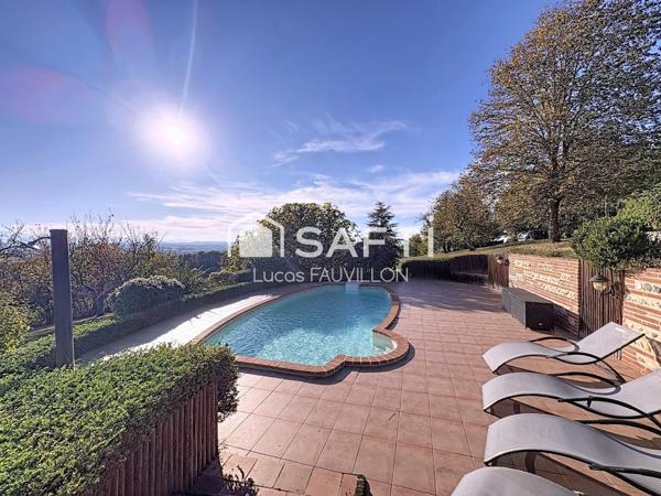 Maison de 294 m²  Vue panoramique sur les Pyrénées