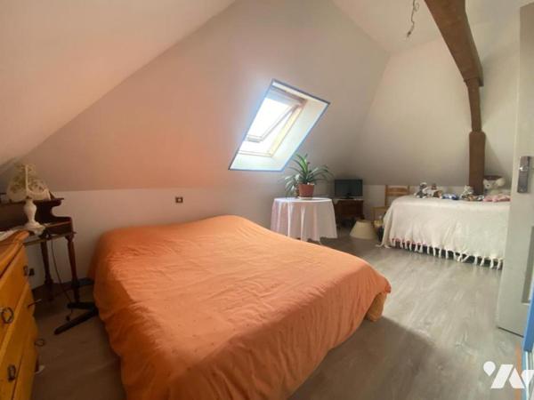 A VENDRE - IMMEUBLE DE RAPPORT - ST HILAIRE DU MAINE