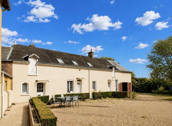 Maison
         6 pièces
        - 151 m² 294 000 € *