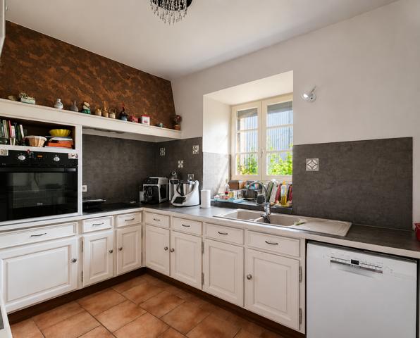 Maison
         6 pièces
        - 151 m² 294 000 € *