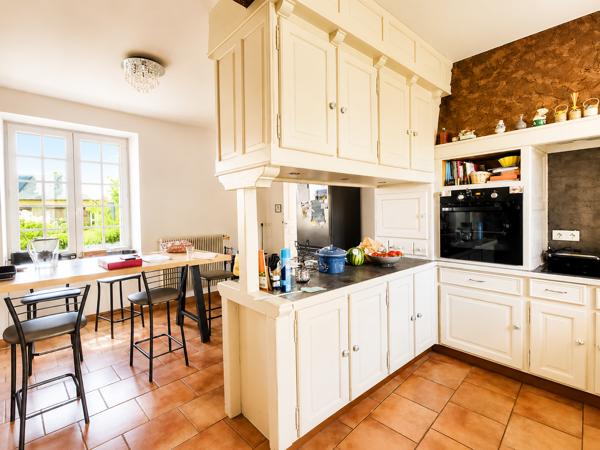 Maison
         6 pièces
        - 151 m² 294 000 € *