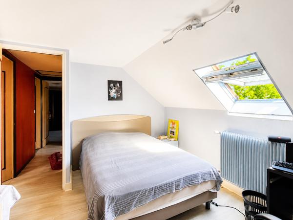 Maison
         6 pièces
        - 151 m² 294 000 € *
