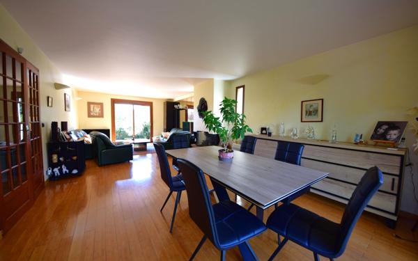 Maison à vendre    6 pièces •  Saint-Germain-lès-Corbeil