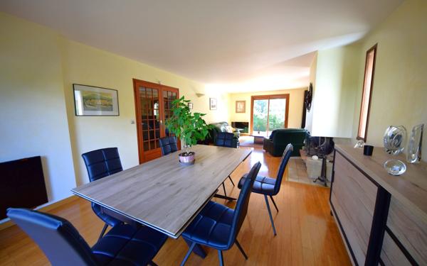 Maison à vendre    6 pièces •  Saint-Germain-lès-Corbeil