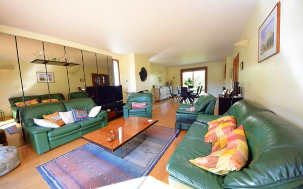 Maison à vendre    6 pièces •  Saint-Germain-lès-Corbeil