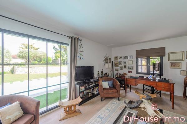 Maison à vendre 10 pièces de 250 m²