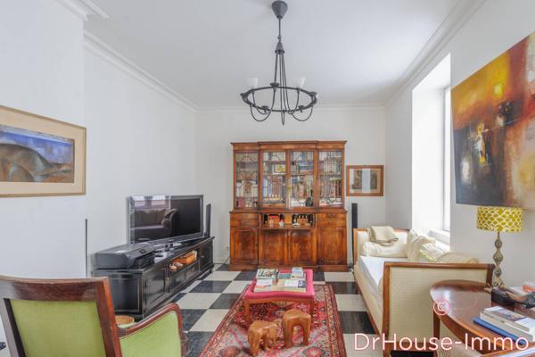 Maison à vendre 10 pièces de 250 m²