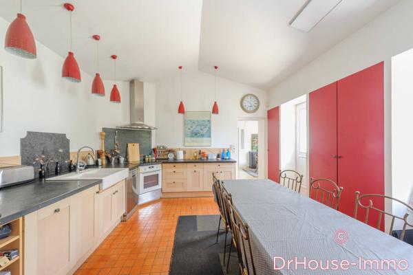 Maison à vendre 10 pièces de 250 m²