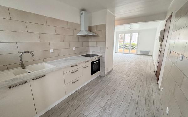 Appartement à vendre    3 pièces • 62,35 m2 Sanary-sur-Mer