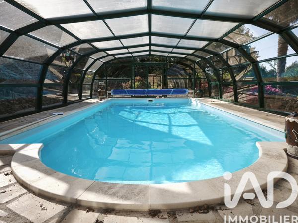 Maison à vendre 9 pièces 266 m² Saint-Georges-Buttavent