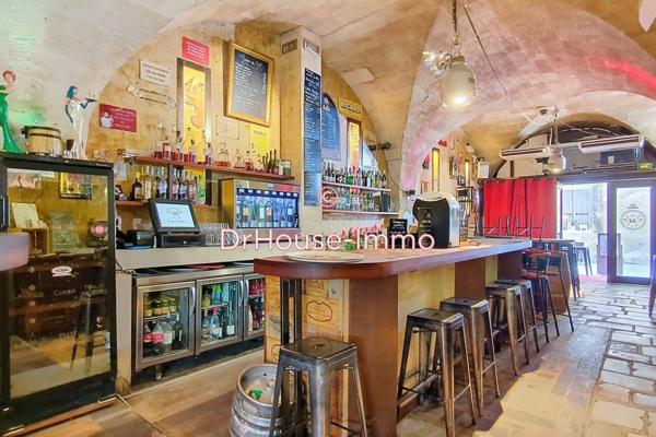 Commerce à vendre 6 pièces de 210 m²