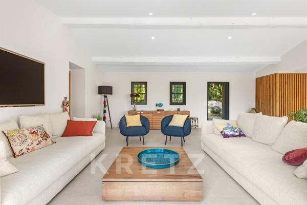 LE THOLONET_ VILLA D'EXCEPTION DE 300 M2, 5 CHAMBRES AU PIED DE LA SAINTE-VICTOIRE