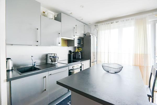 F3 - BOIS ROCHEFORT €317 000 ** - Référence 1136