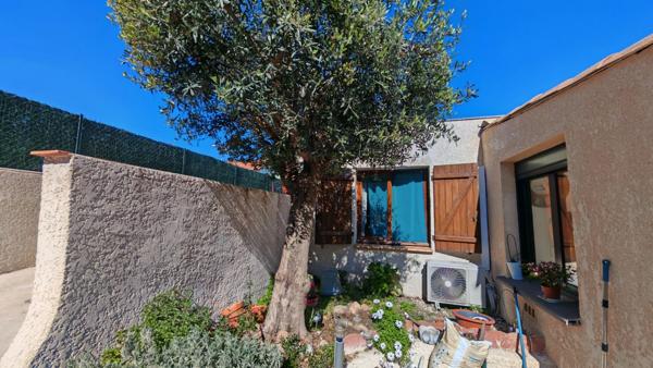 Propriete à vendre constituée de 2 maisons individuelles à BALARUC LES BAINS (34)