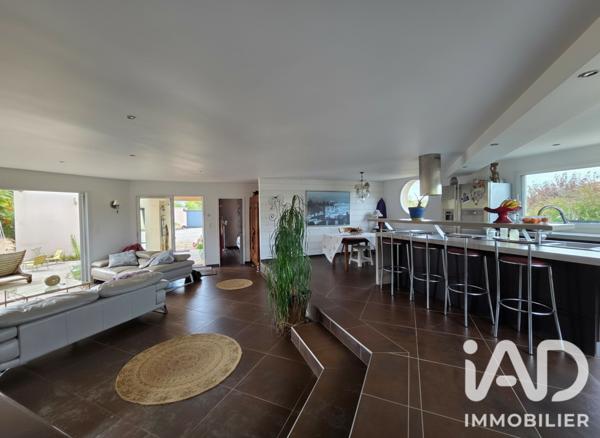 Maison à vendre 6 pièces 150 m² Mornac