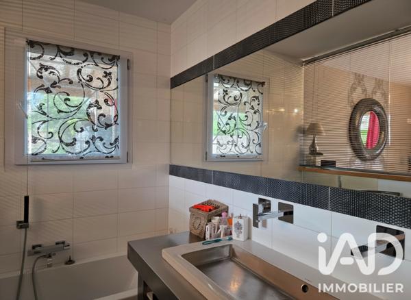 Maison à vendre 6 pièces 150 m² Mornac