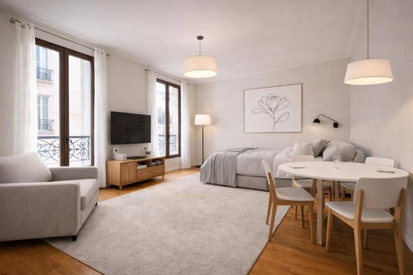 GRAND STUDIO LUMINEUX - PARIS 15 - ETAGE ELEVE - CALME ABSOLU - POTENTIEL 2 PIECES