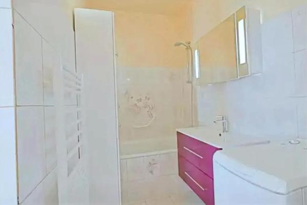 GRAND STUDIO LUMINEUX - PARIS 15 - ETAGE ELEVE - CALME ABSOLU - POTENTIEL 2 PIECES