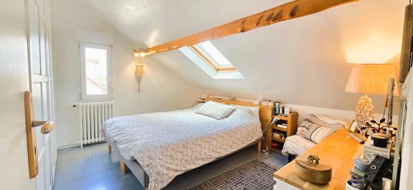 Très belle maison de ville des années 30 rénovée avec charme, centre et gare à pieds !