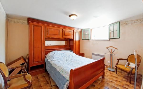 Maison à vendre    5 pièces •  Marseillan