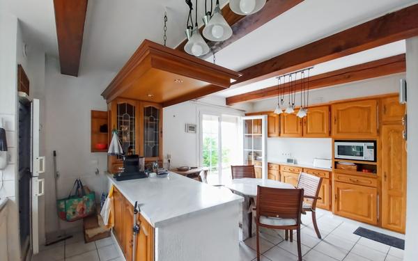 Maison à vendre    5 pièces •  Marseillan