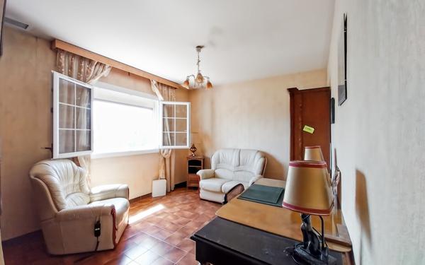 Maison à vendre    5 pièces •  Marseillan