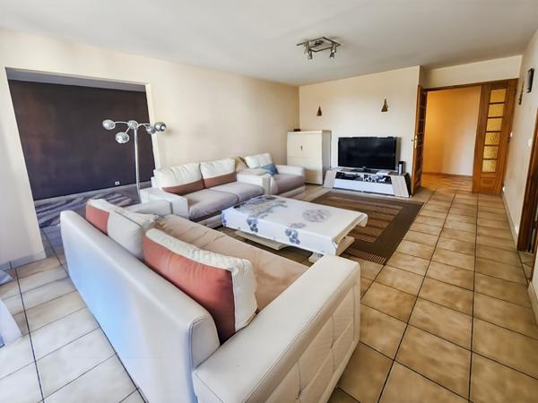 Appartement Savigny Le Temple 5 pièce(s) 105.12 m2 avec loggia 