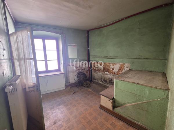 Immeuble mixte à rénover à Thann 68800