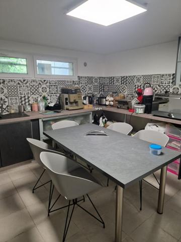 MAISON 290m² hab. - 11 PIECES