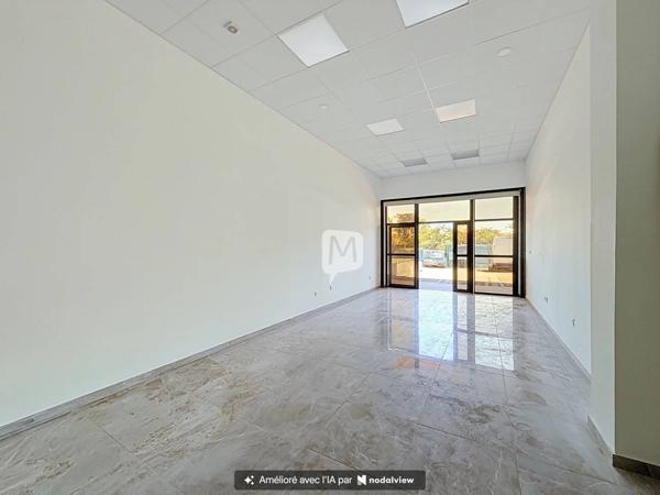 Dpt (Guyane) , à louer CAYENNE local de 49 m² au rez-de-chaussée