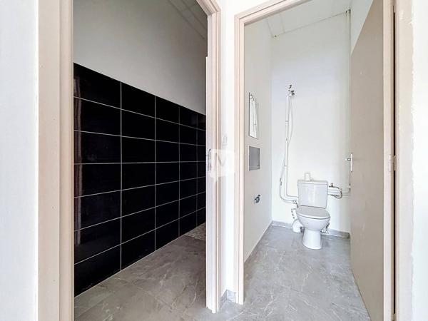 Dpt (Guyane) , à louer CAYENNE local de 49 m² au rez-de-chaussée