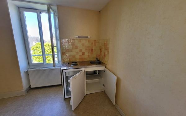 Immeuble à vendre    4 pièces •  La Souterraine