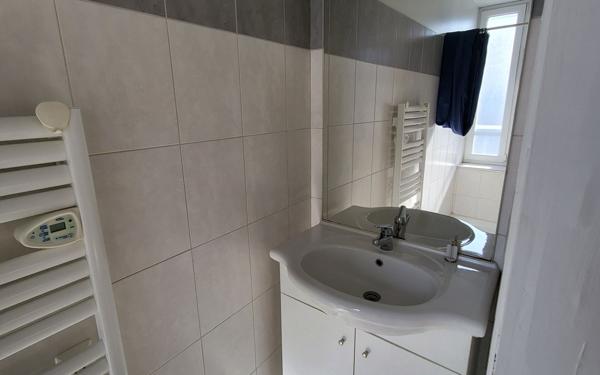 Immeuble à vendre    4 pièces •  La Souterraine