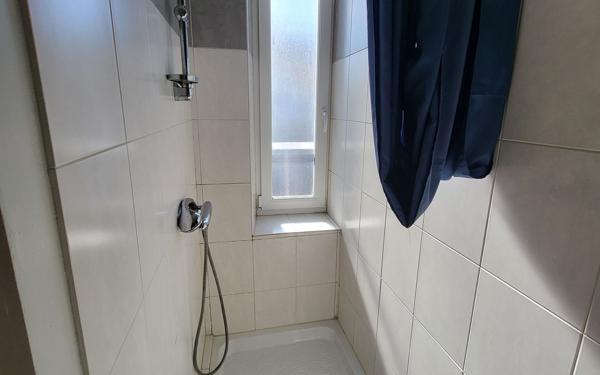 Immeuble à vendre    4 pièces •  La Souterraine