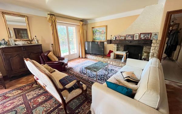 Maison à vendre    7 pièces •  Habas