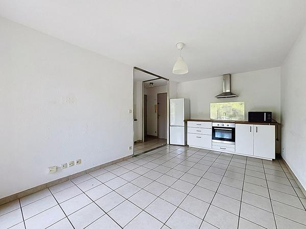 AVIGNON T2 33 M² CLIMATISE AVEC BALCON PROCHE REMPARTS