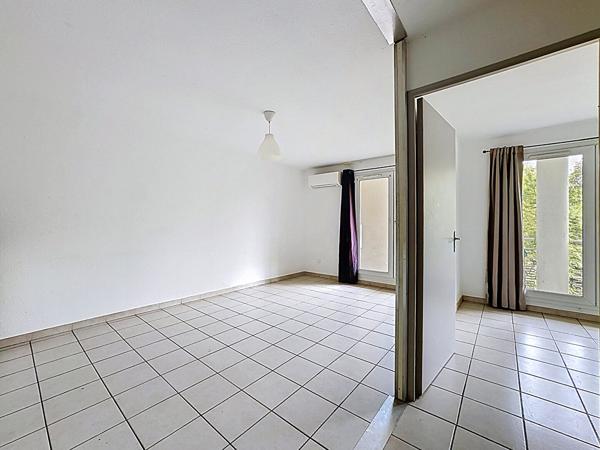 AVIGNON T2 33 M² CLIMATISE AVEC BALCON PROCHE REMPARTS